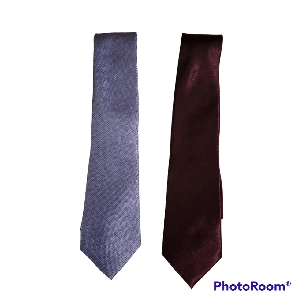 MICHAEL KORS BLUE AND ALEXANDER LOGAN WINE CO TIES EXCELLENT CONDITION LIKE NEW